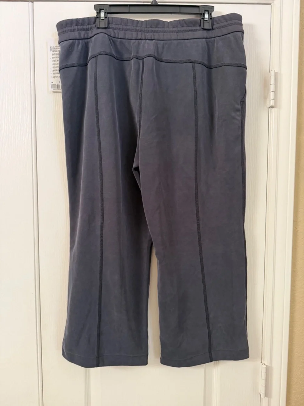 Lululemon wide leg crop pant